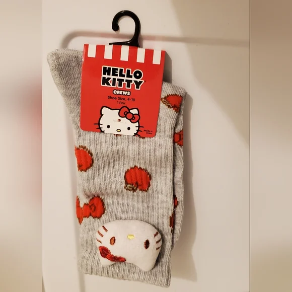 Hello Kitty Socks - Picture 2 of 4